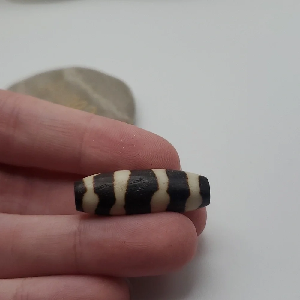 Mocha zebra tube spacer bead pendant‎